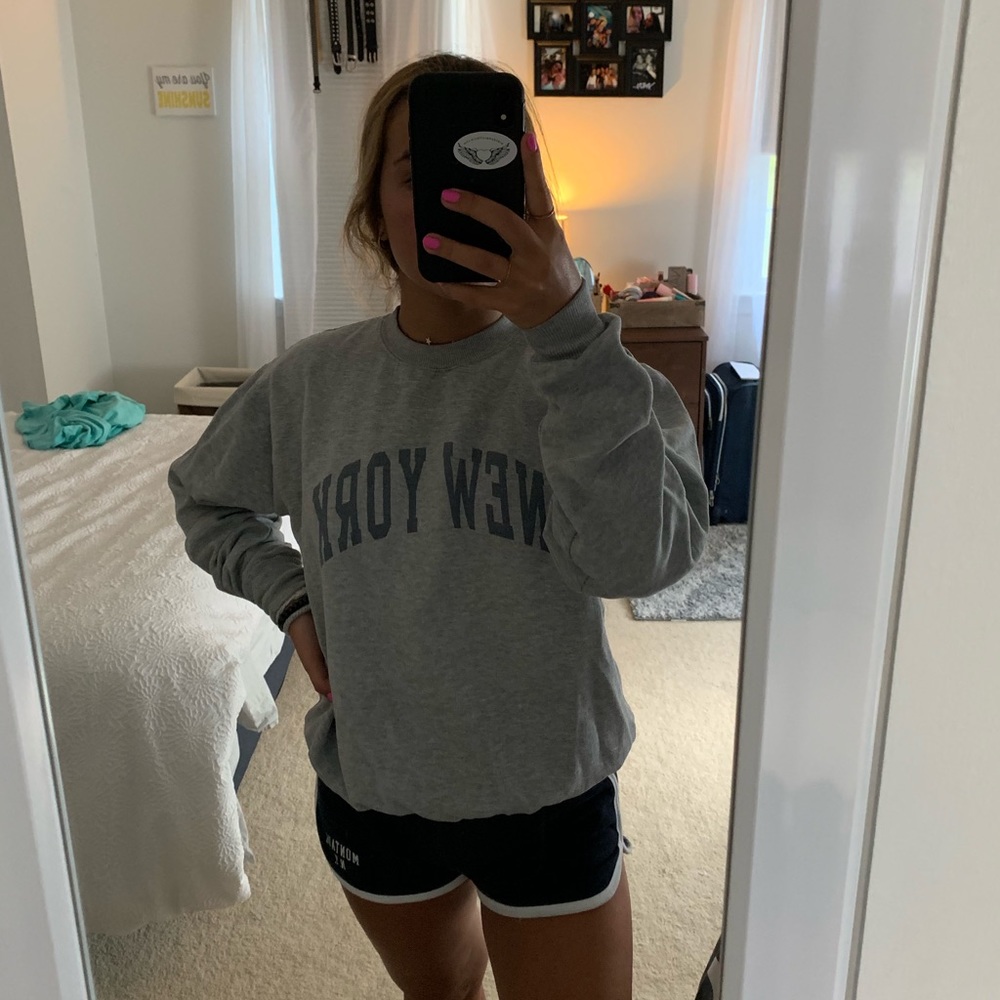 Brandy Melville New York Sweatshirt